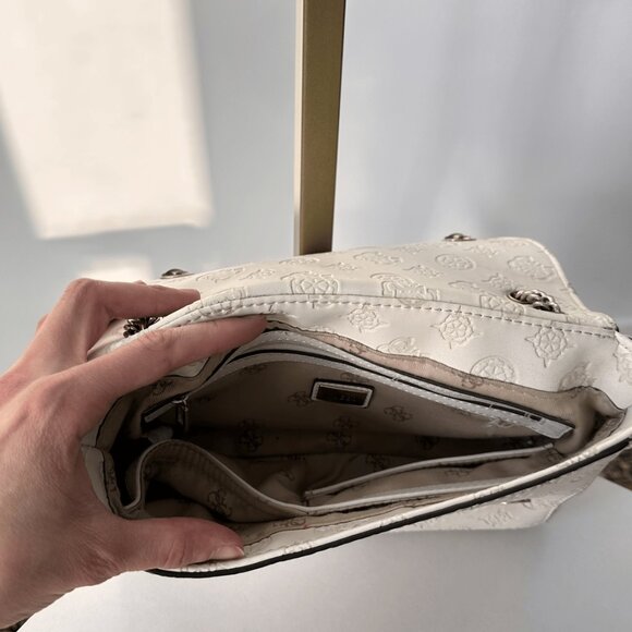 GUESS White Embossed Logo Shoulder Bag with Chain Strap - Picture 3 of 5
